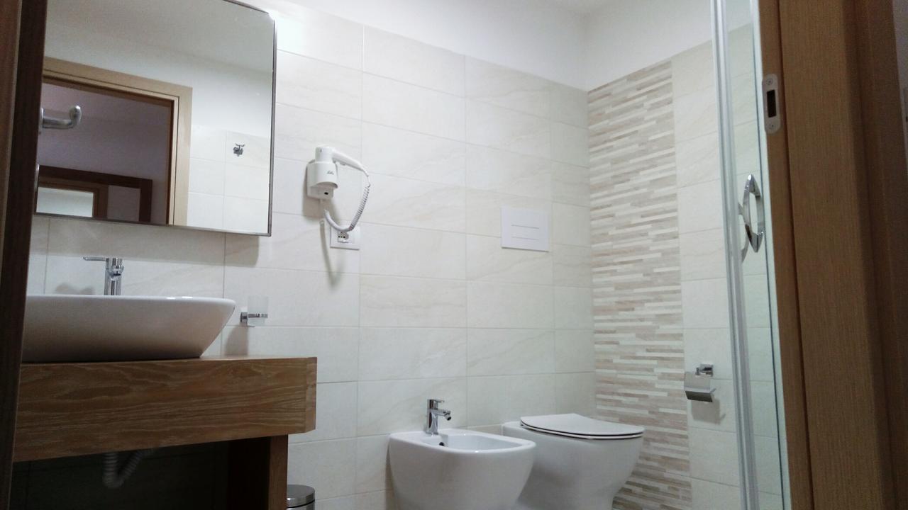 Hotel Maria Golfo Aranci Kültér fotó