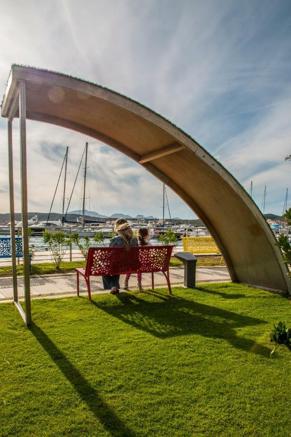 Hotel Maria Golfo Aranci Kültér fotó